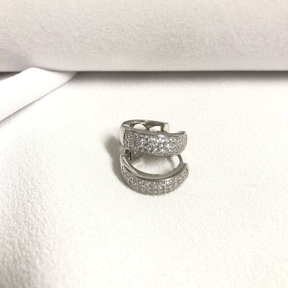 18k White Gold Filled Diamond Earrings - Picture 6 of 6